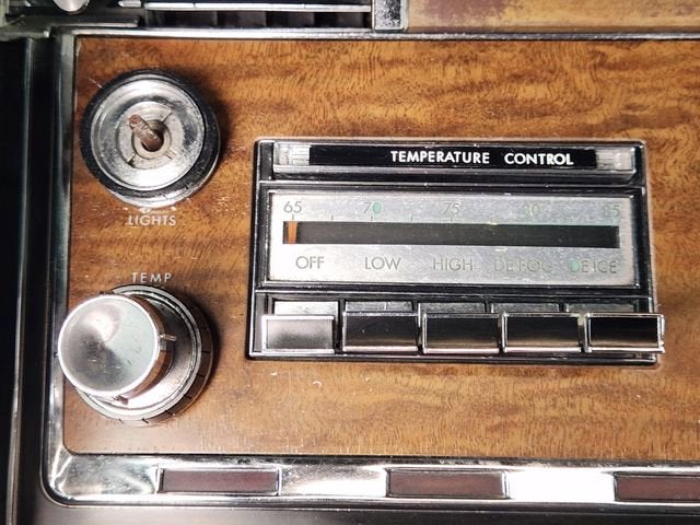 1970 Lincoln CONTINENTAL Base