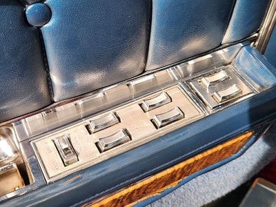 1970 Lincoln CONTINENTAL Base