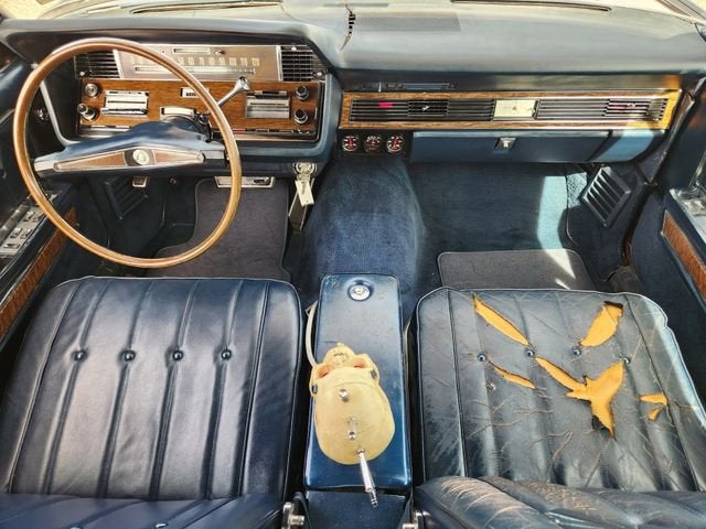 1970 Lincoln CONTINENTAL Base