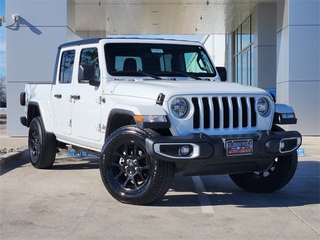 2023 Jeep Gladiator Overland