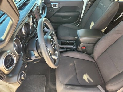 2023 Jeep Gladiator Overland