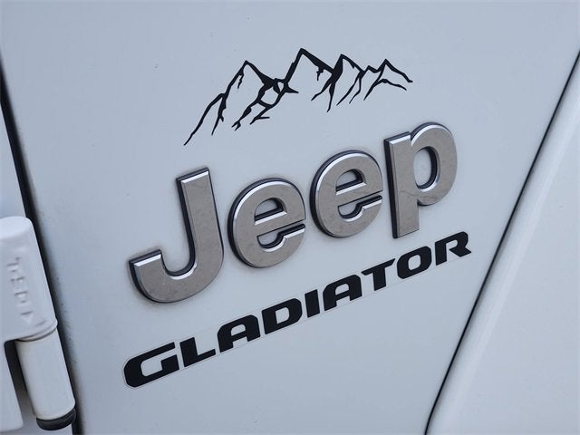 2022 Jeep Gladiator Overland