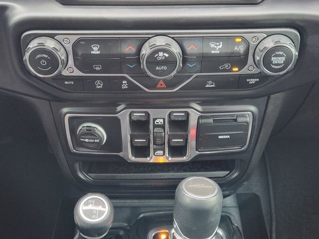 2022 Jeep Gladiator Overland