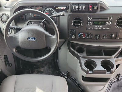 2018 Ford E-Series Cutaway E-450 DRW WB