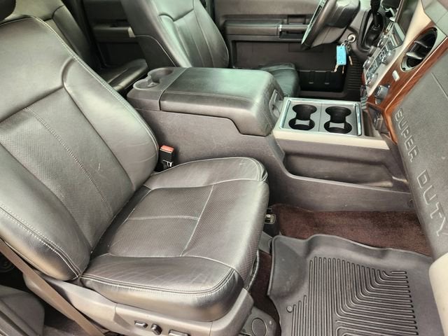 2016 Ford Super Duty F-250 SRW Lariat