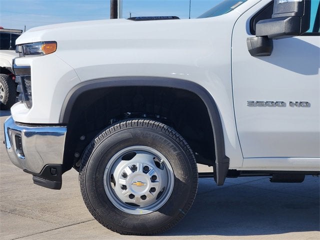 2026 Chevrolet Silverado 3500 HD WT DRW