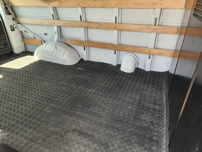 2024 Chevrolet Express Cargo 2500 WT