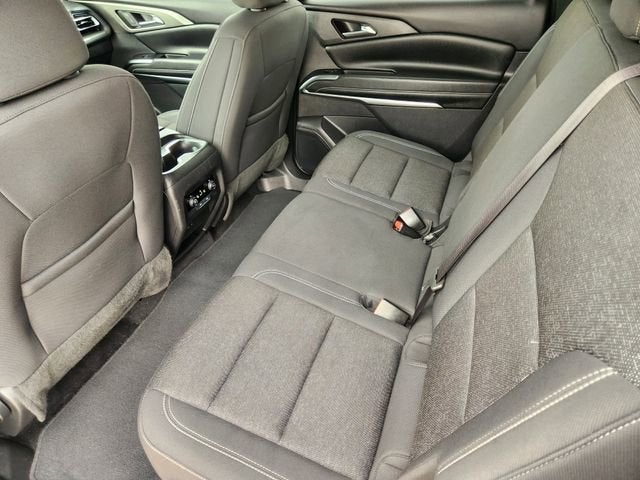 2024 Chevrolet Traverse LS
