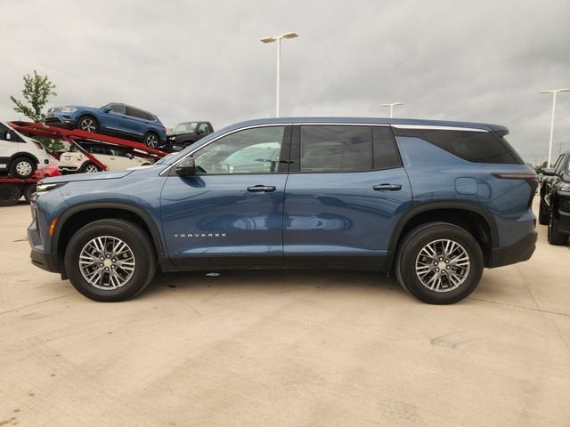 2024 Chevrolet Traverse LS