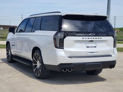 2025 Chevrolet Suburban RST