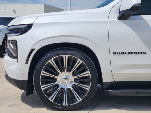 2025 Chevrolet Suburban RST