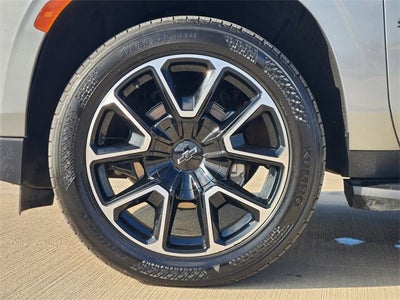 2024 Chevrolet Suburban RST