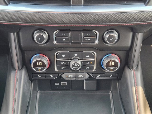 2024 Chevrolet Suburban RST