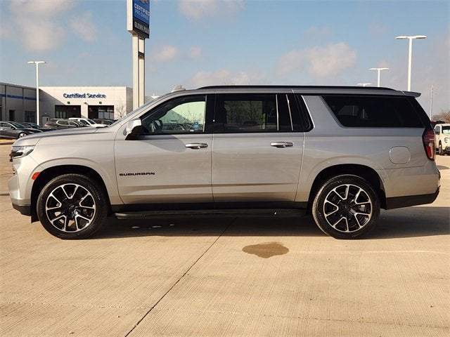 2024 Chevrolet Suburban RST