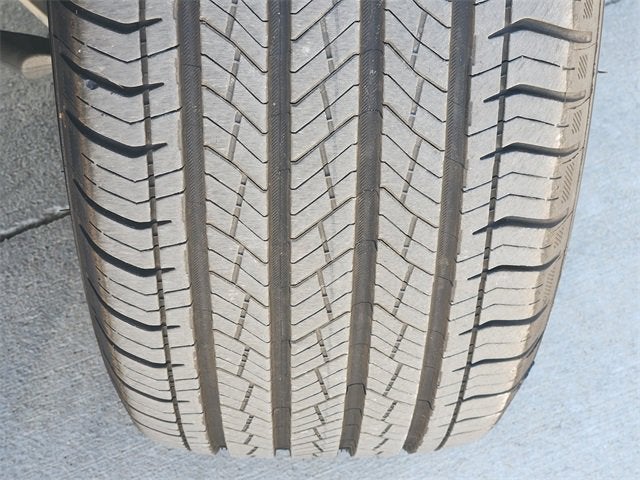 2025 Cadillac LYRIQ Luxury 2