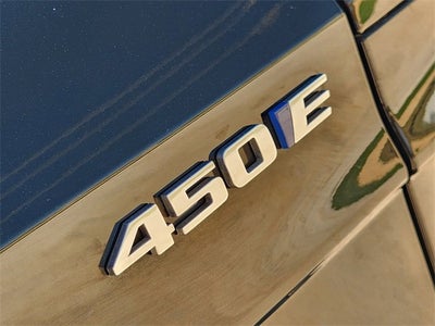 2025 Cadillac LYRIQ Luxury 2