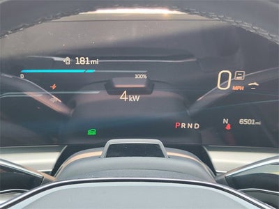 2025 Cadillac LYRIQ Luxury 2