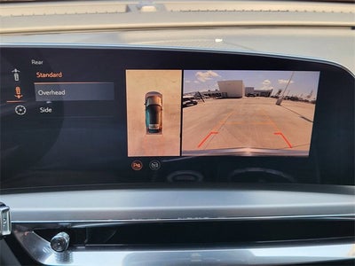 2025 Cadillac LYRIQ Luxury 2