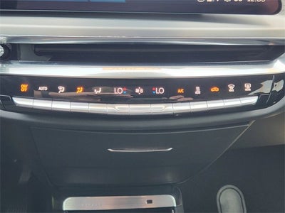 2025 Cadillac LYRIQ Luxury 2