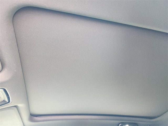 2025 Cadillac LYRIQ Luxury 2