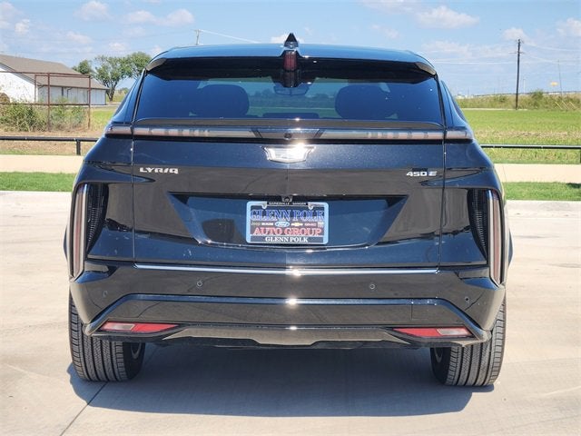 2025 Cadillac LYRIQ Luxury 2