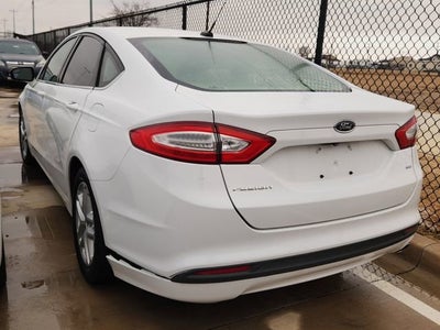 2016 Ford Fusion SE