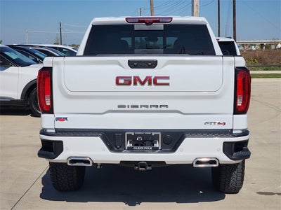 2025 GMC Sierra 1500 AT4