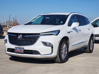 2023 Buick Enclave Essence