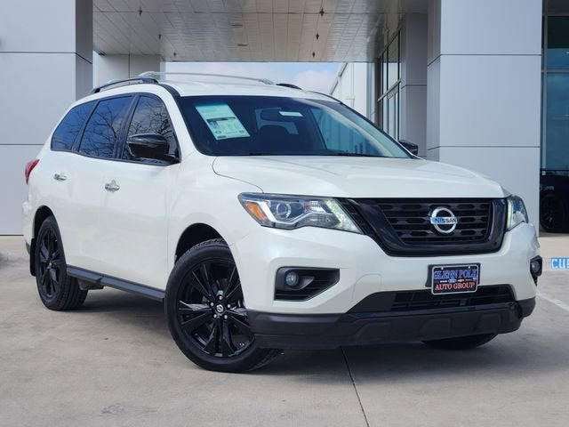 2018 Nissan Pathfinder SL