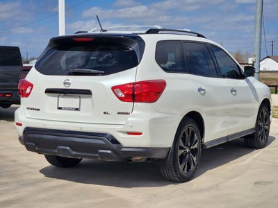 2018 Nissan Pathfinder SL