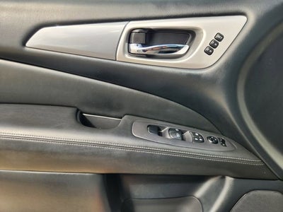 2018 Nissan Pathfinder SL