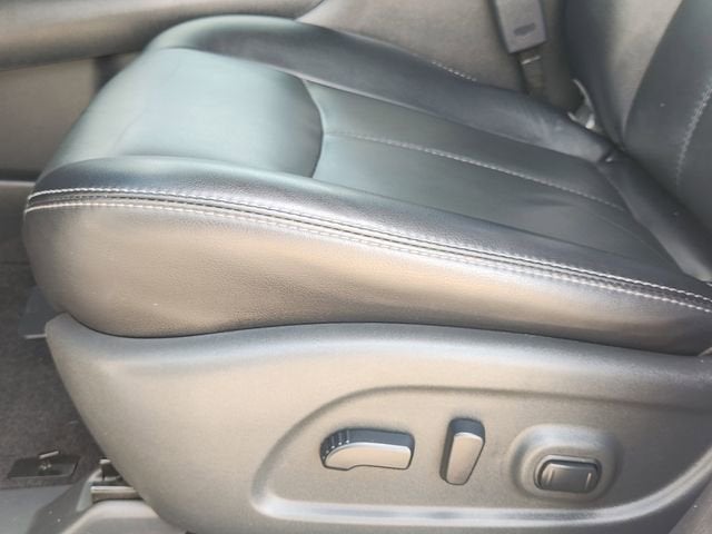 2018 Nissan Pathfinder SL