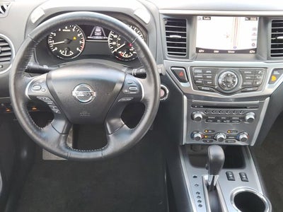 2018 Nissan Pathfinder SL