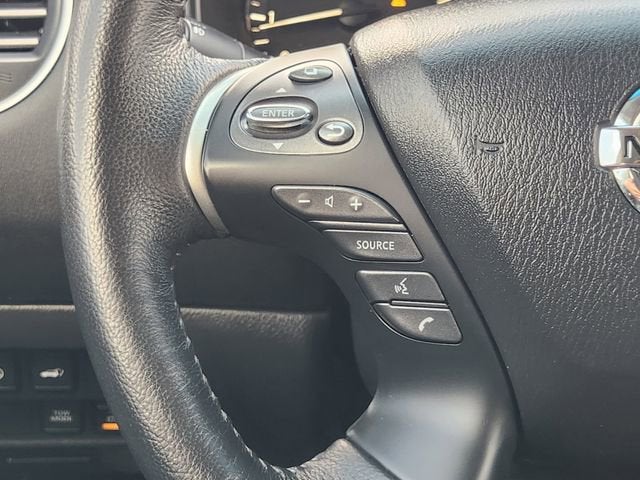 2018 Nissan Pathfinder SL