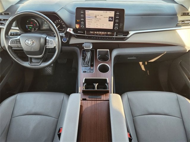 2024 Toyota Sienna XLE