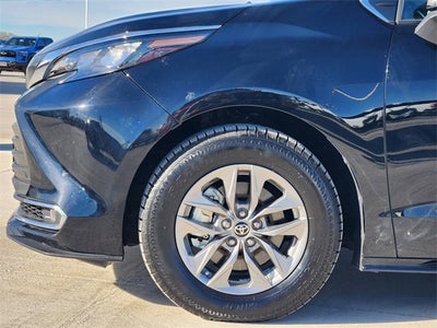 2024 Toyota Sienna XLE