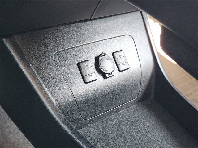 2012 Toyota Prius Plug-In 5DR HB