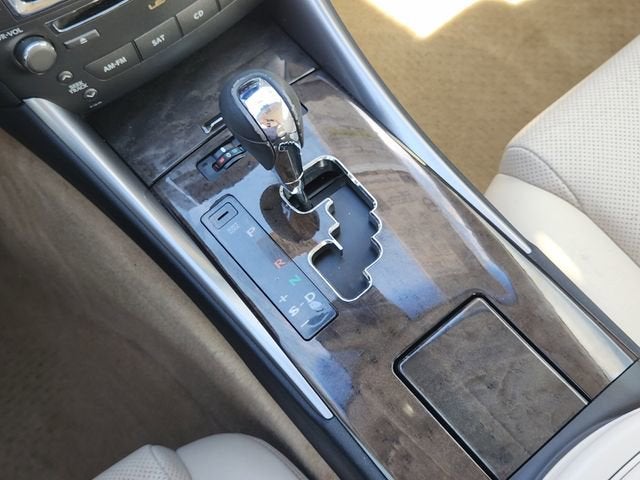 2010 Lexus IS 250C 2DR CONV AT