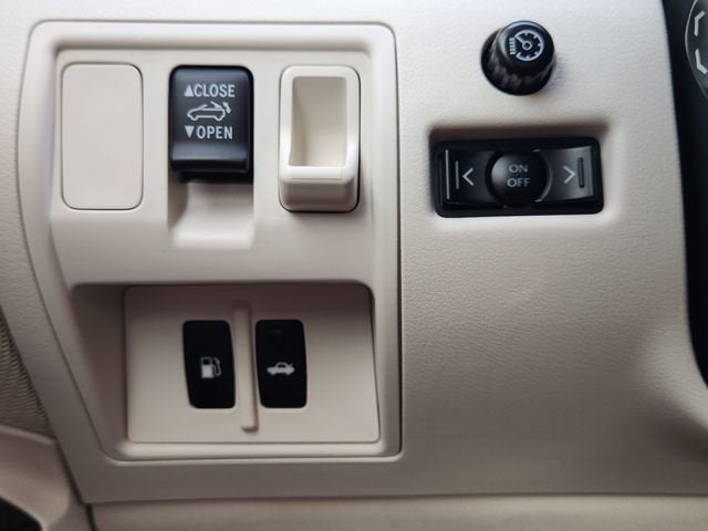 2010 Lexus IS 250C 2DR CONV AT