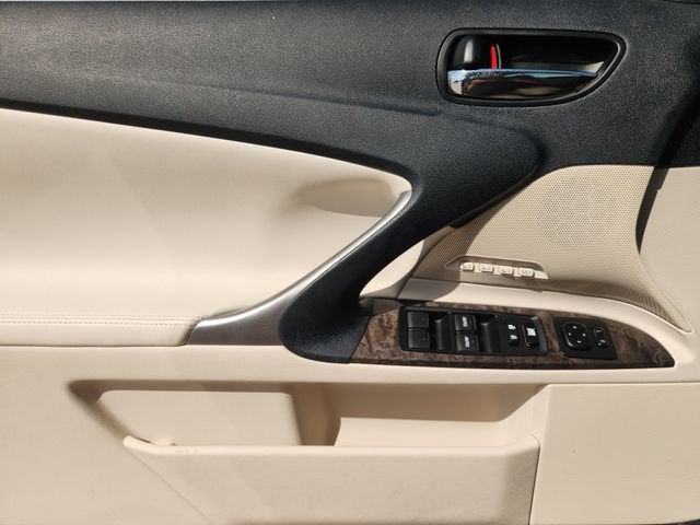 2010 Lexus IS 250C 2DR CONV AT