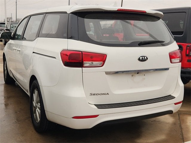 2016 Kia Sedona L