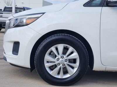 2016 Kia Sedona L