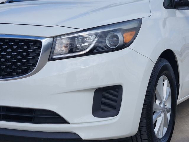 2016 Kia Sedona L