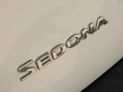 2016 Kia Sedona L