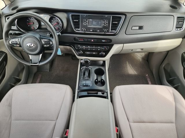 2016 Kia Sedona L