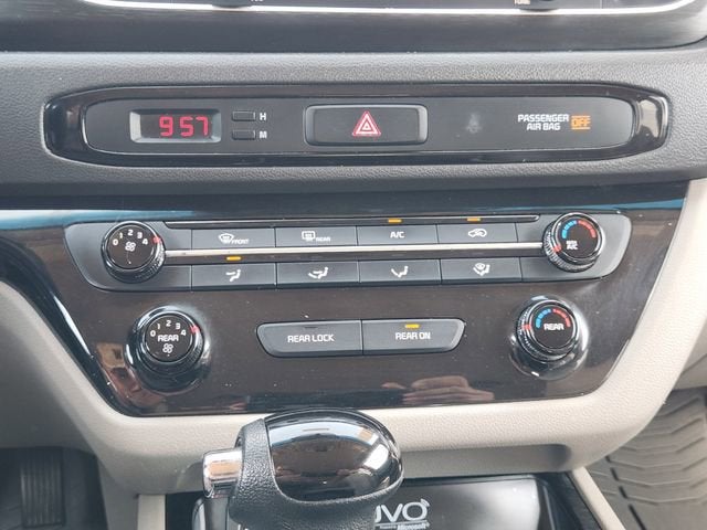 2016 Kia Sedona LX