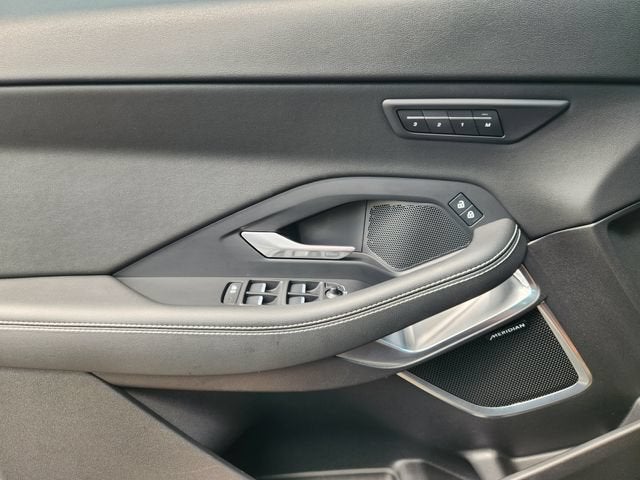 2024 Jaguar E-PACE R-Dynamic SE