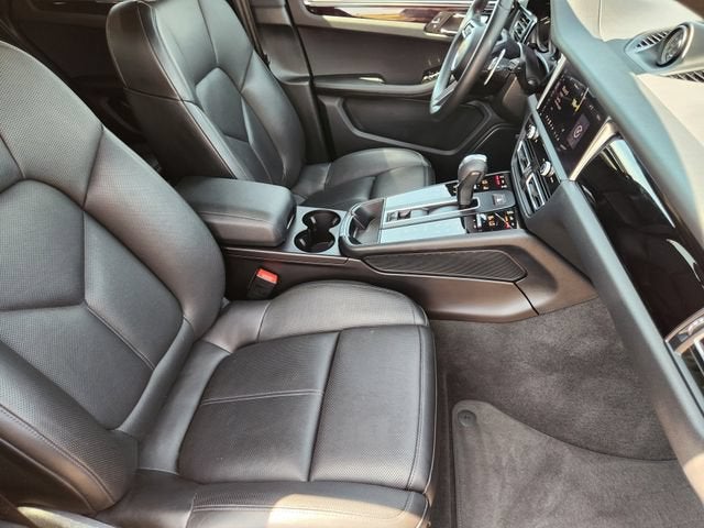 2022 Porsche Macan 4DR AWD