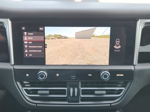 2022 Porsche Macan 4DR AWD