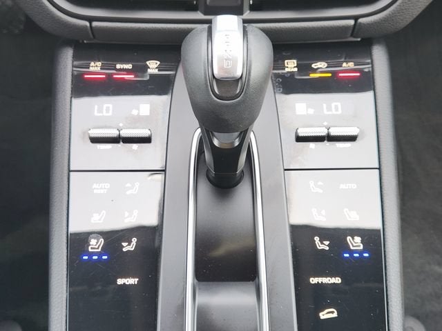 2022 Porsche Macan 4DR AWD